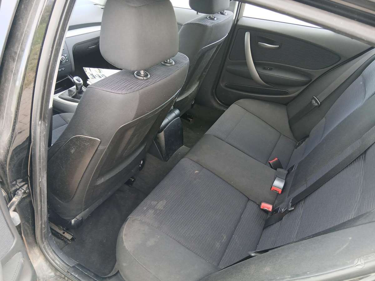 BMW 118, 2.0 l., Хэтчбек