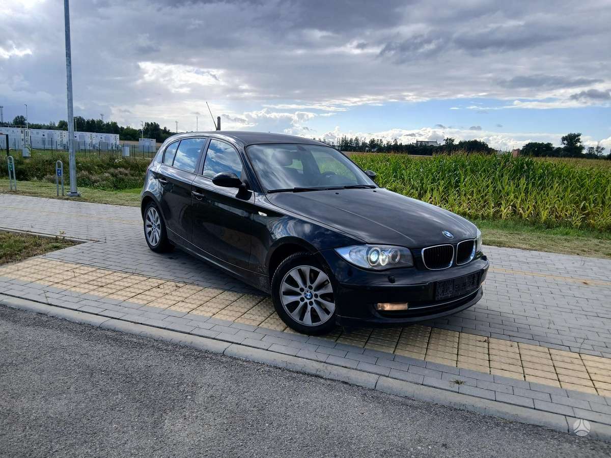 BMW 118, 2.0 l., Хэтчбек