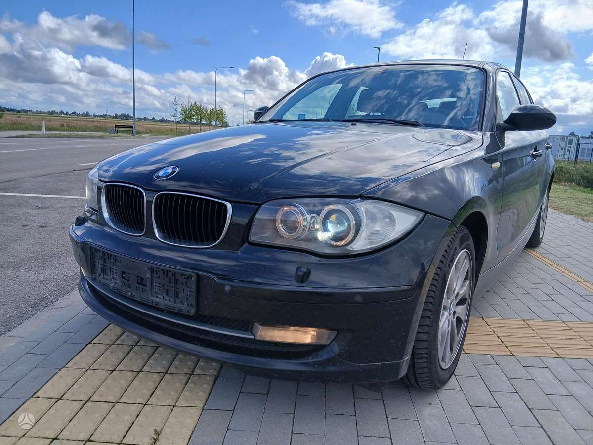BMW 118, 2.0 l., Хэтчбек