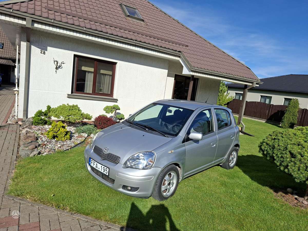 Toyota Yaris - 2