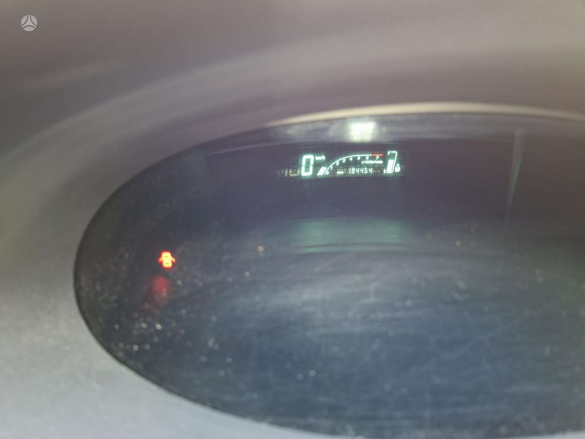 Toyota Yaris - 6