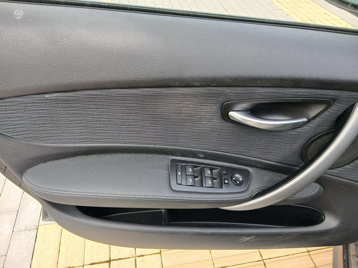 BMW 118, 2.0 l., Хэтчбек