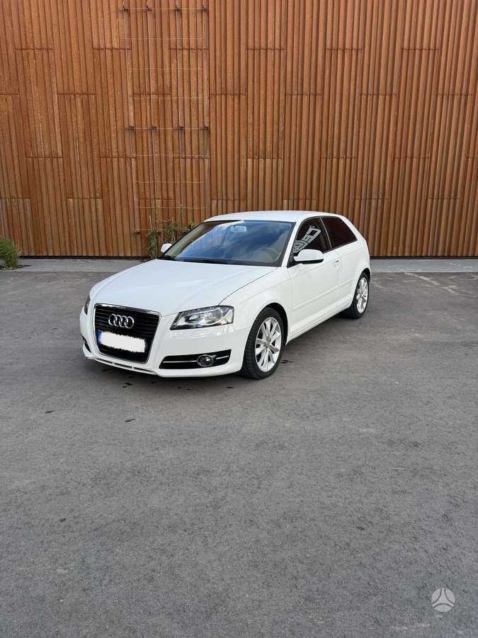 Audi A3, 1.6 l., Хэтчбек