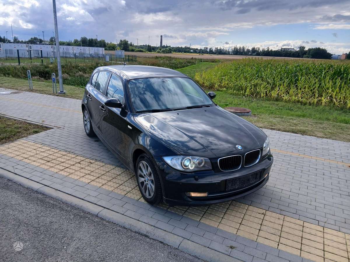 BMW 118, 2.0 l., Хэтчбек