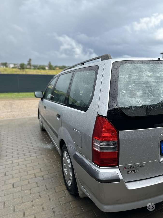 Mitsubishi Space Wagon, 2.4 l., Универсал