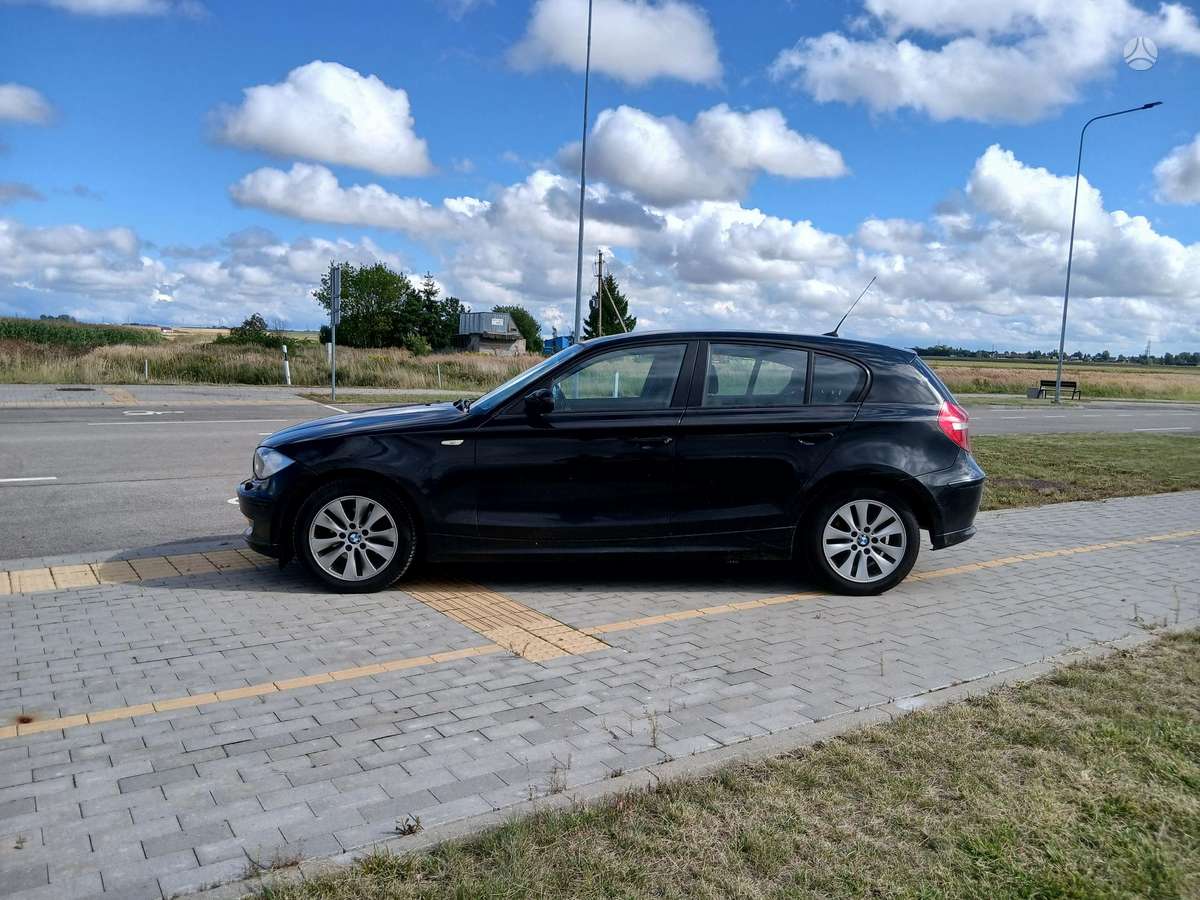 BMW 118, 2.0 l., hatchback