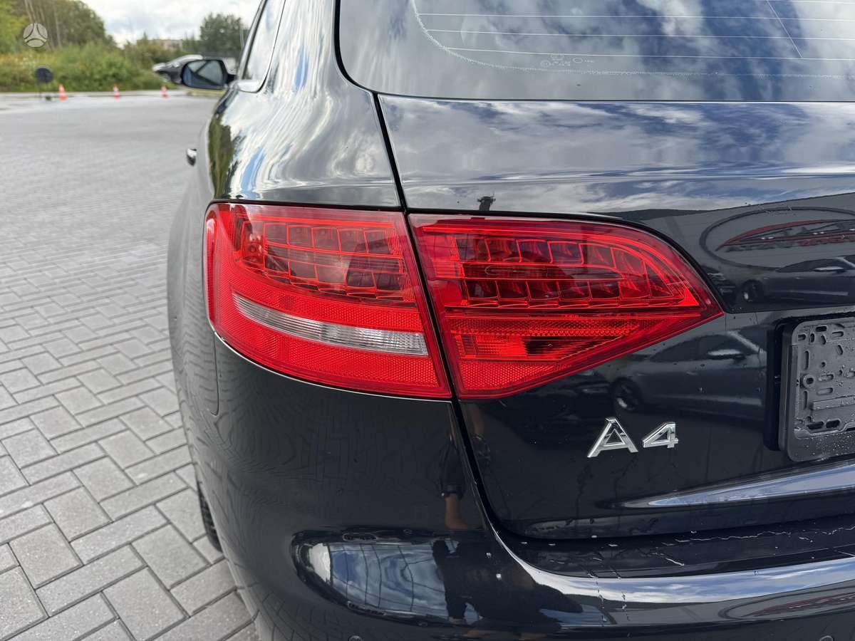 Audi A4, 2.0 l., Универсал