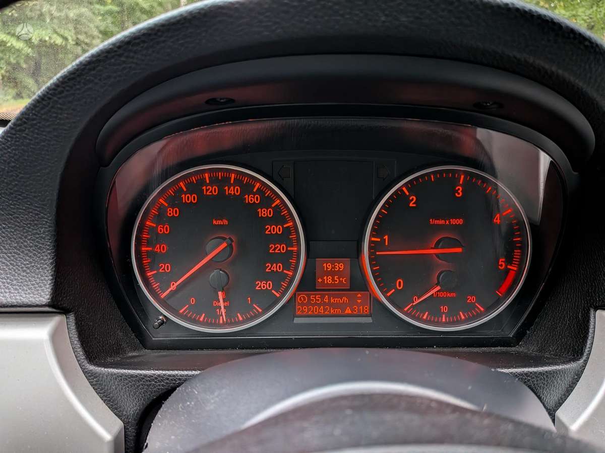 BMW 318, 2.0 l., Седан