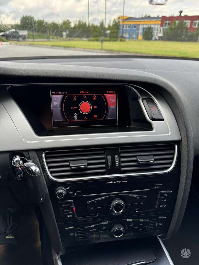 Audi A4, 2.0 l., Универсал