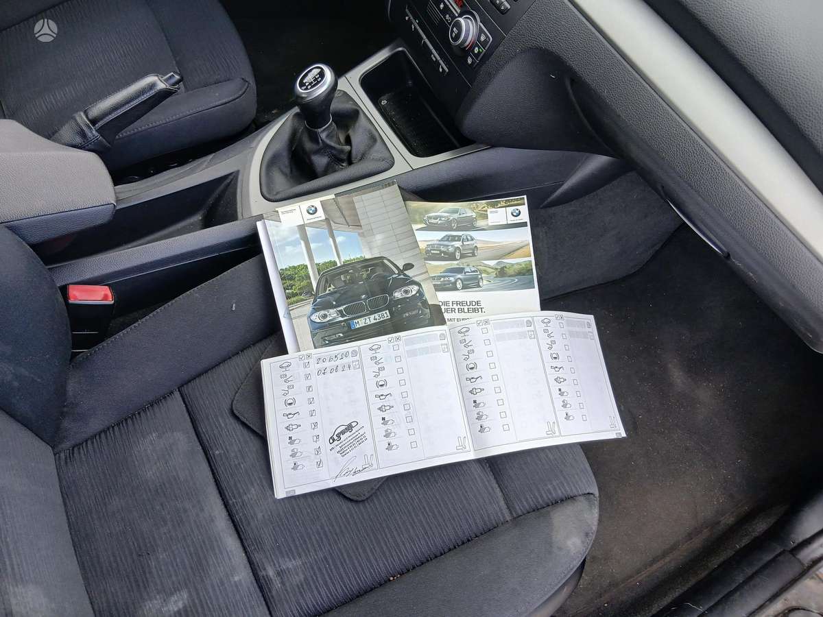 BMW 118, 2.0 l., Хэтчбек