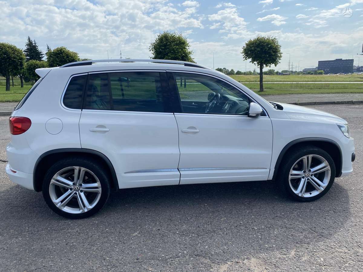 Volkswagen Tiguan - 2