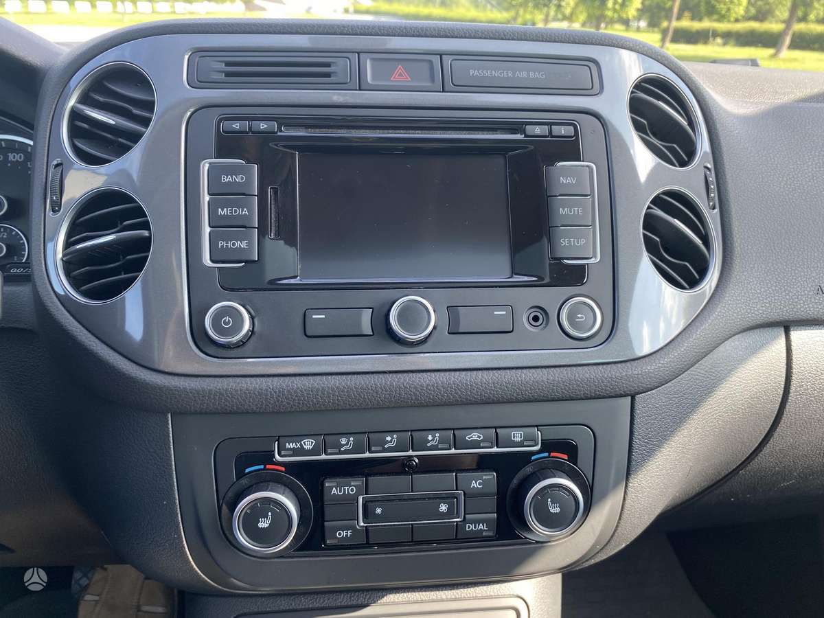 Volkswagen Tiguan - 7
