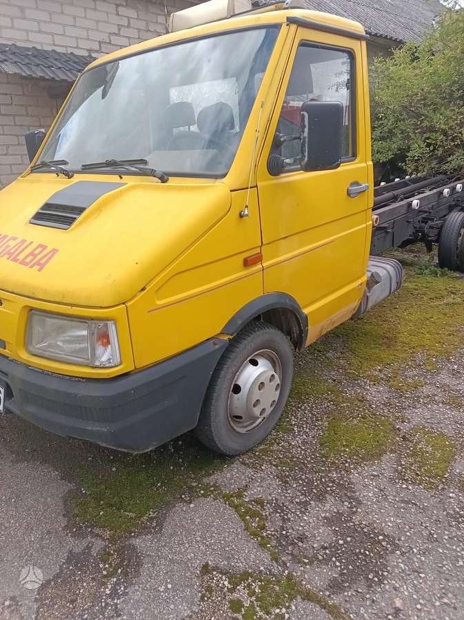 Iveco 49 12, auto transporters