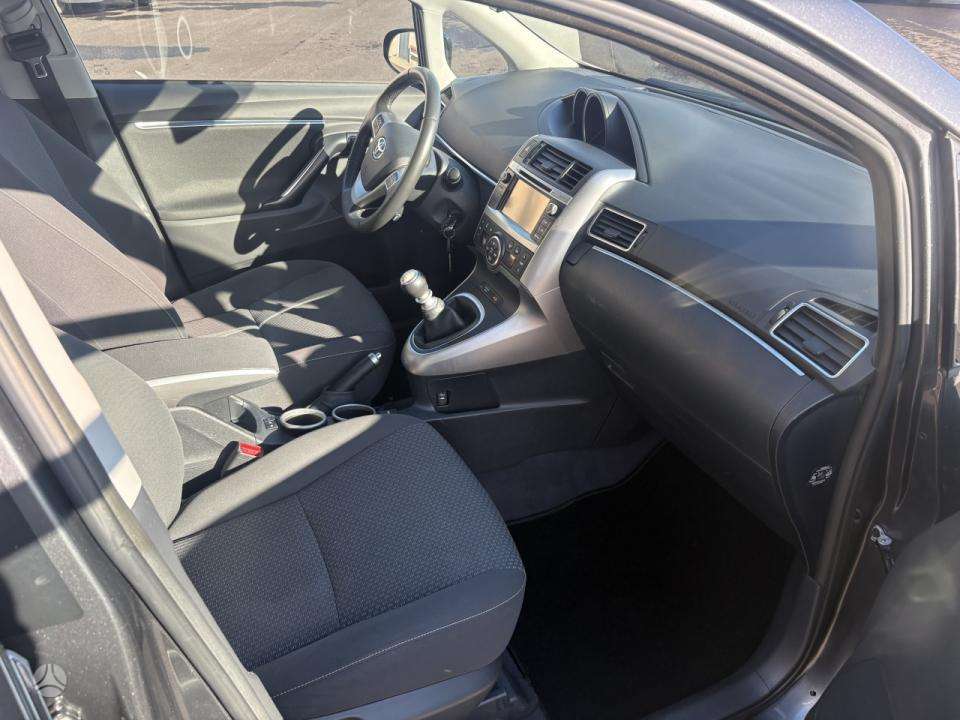 Toyota Verso - 9