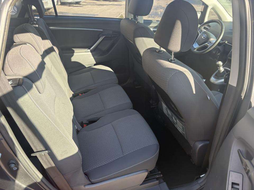 Toyota Verso - 10