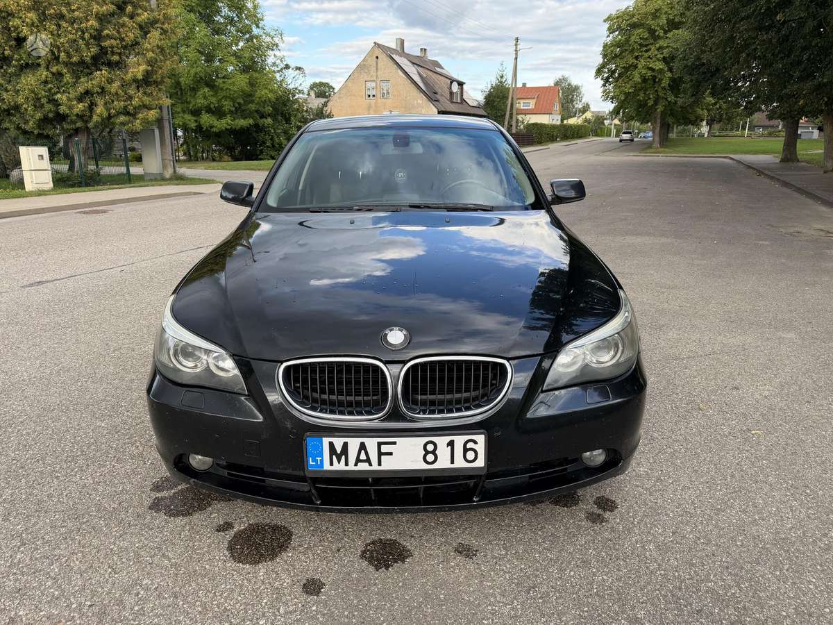 BMW 525, 2.5 l., Седан