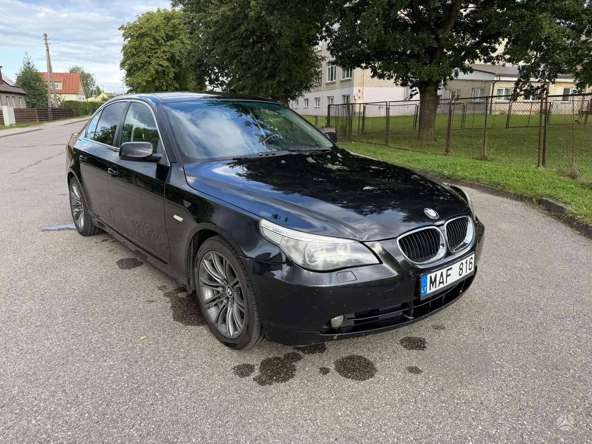 BMW 525, 2.5 l., Седан