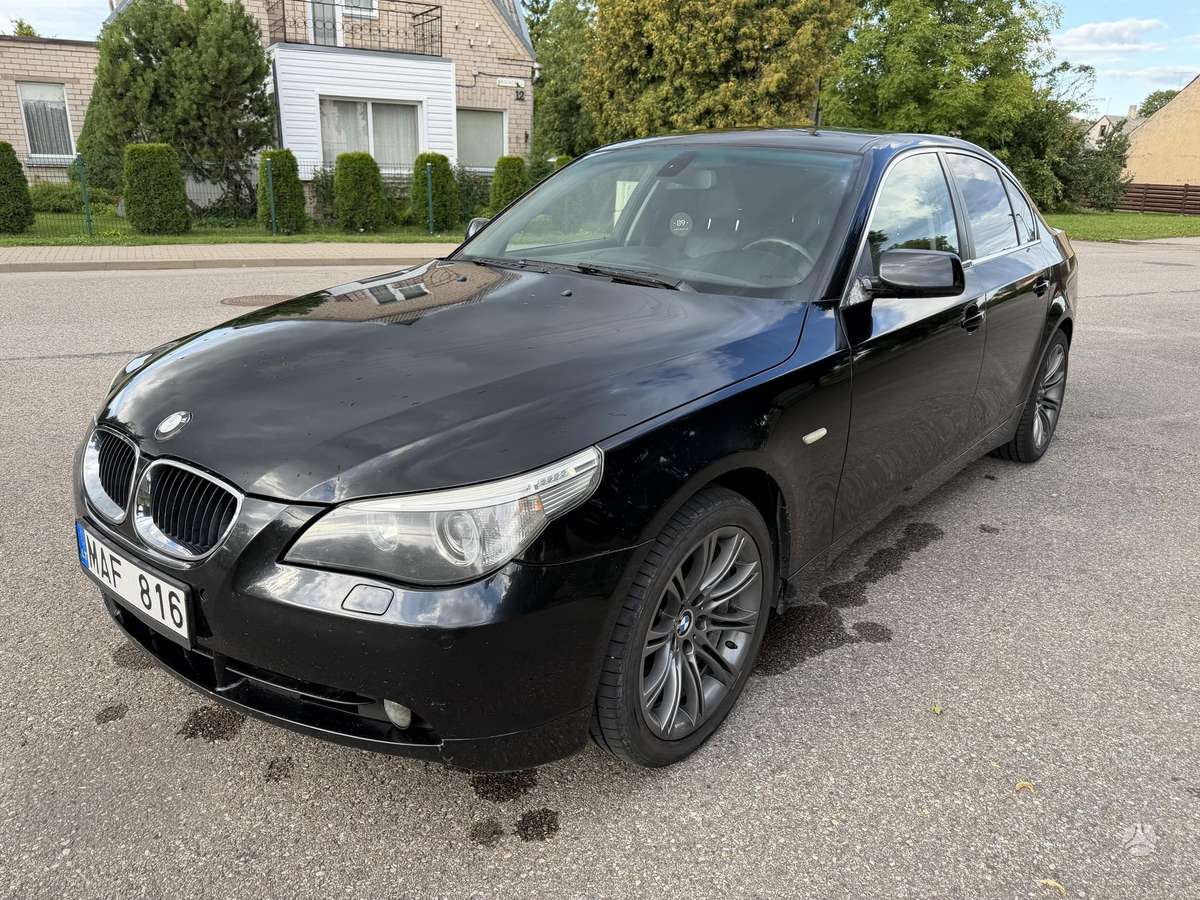 BMW 525, 2.5 l., Седан