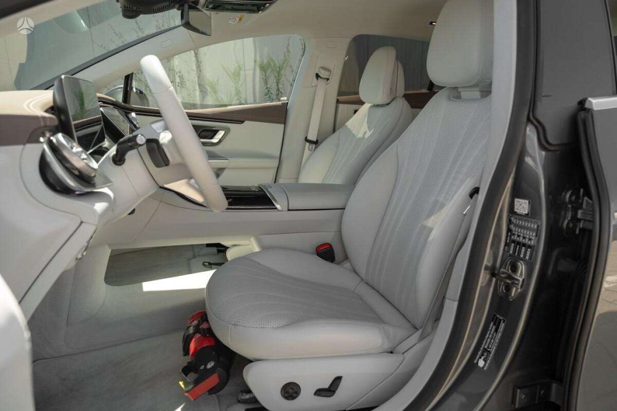 Mercedes-Benz EQE, Универсал