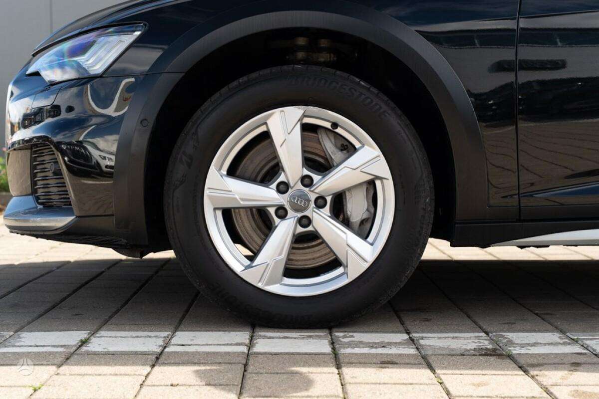 Audi A6 allroad, 3.0 l., Универсал