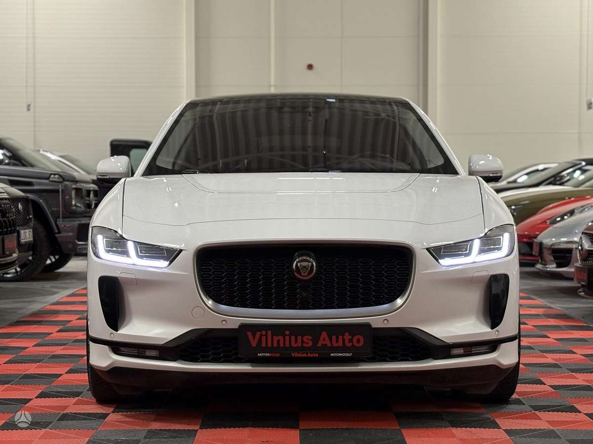 Jaguar I-Pace, off-road / crossover