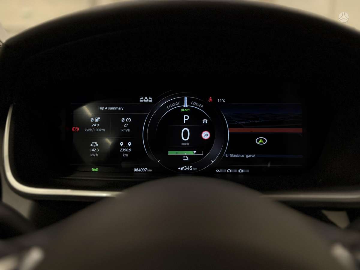 Jaguar I-Pace, off-road / crossover