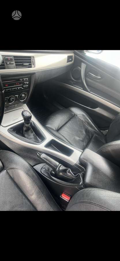 BMW 318, 2.0 l., Седан