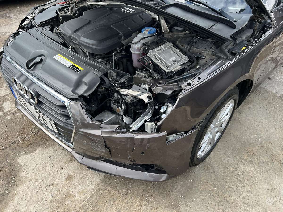Audi A4, 2.0 l., Седан
