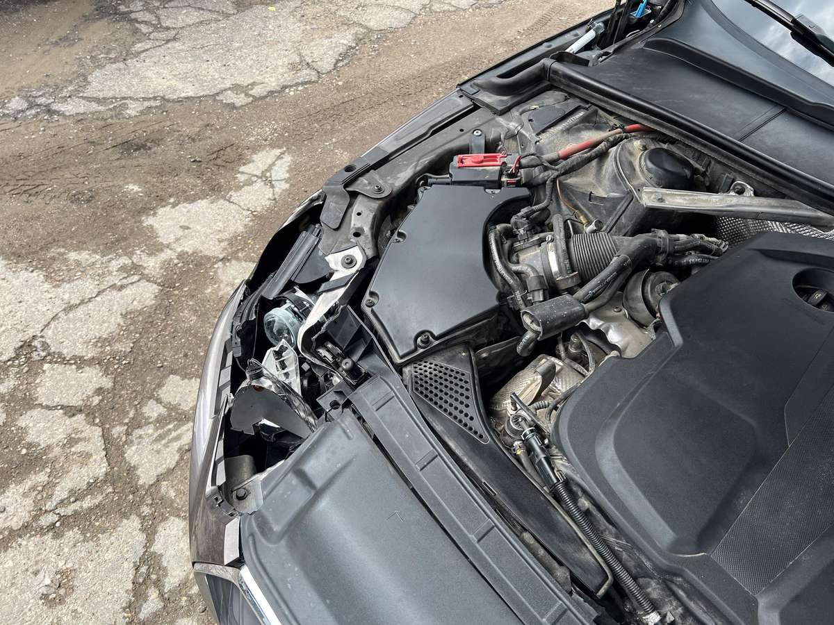 Audi A4, 2.0 l., Седан