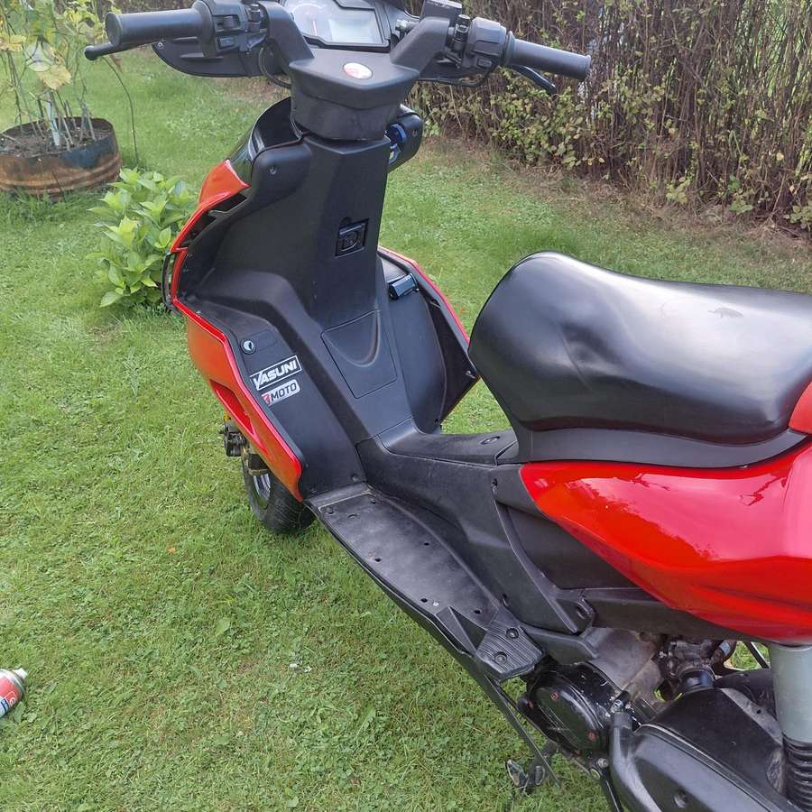 Aprilia SR 50cc, scooters / mopeds