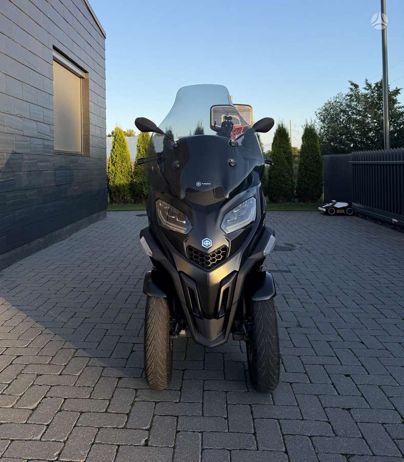 Piaggio MP3 530cc, трициклы
