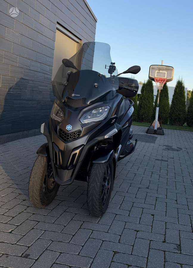 Piaggio MP3 530cc, трициклы