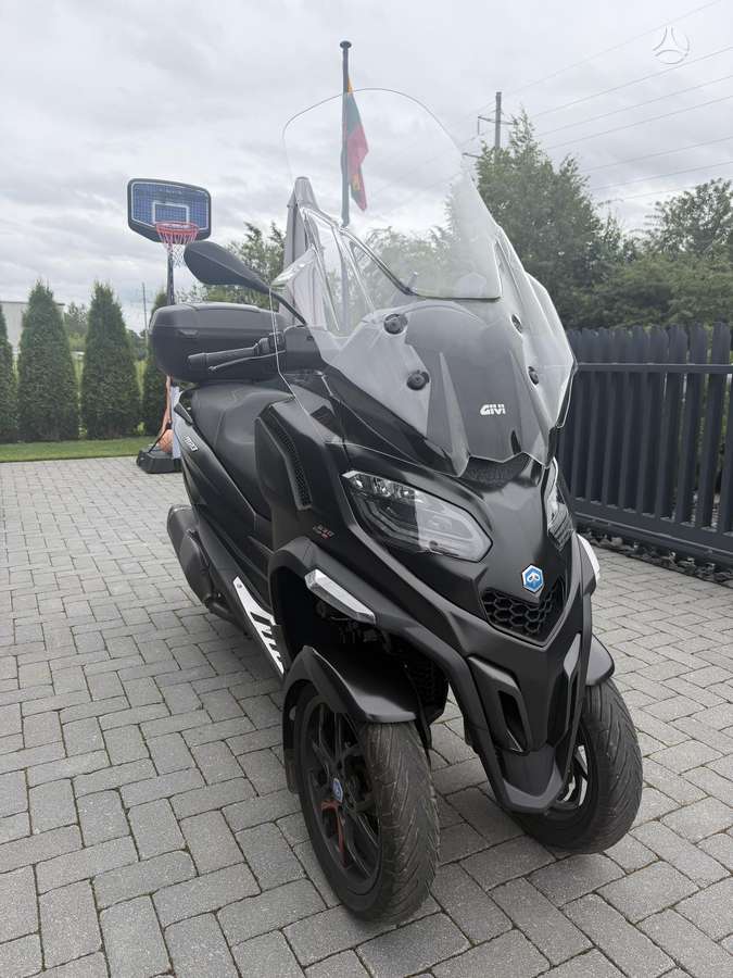 Piaggio MP3 530cc, трициклы
