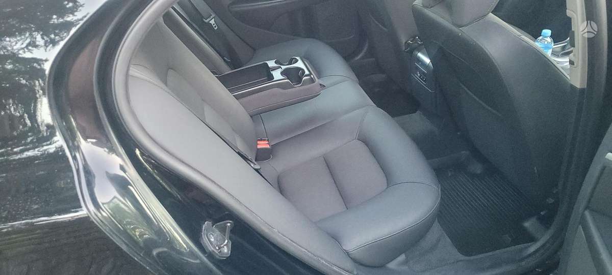 Volvo S80, 1.6 l., Седан