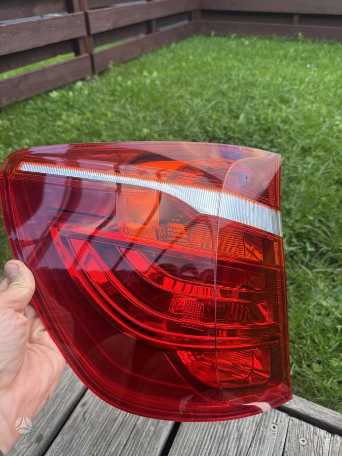 BMW X3 lights