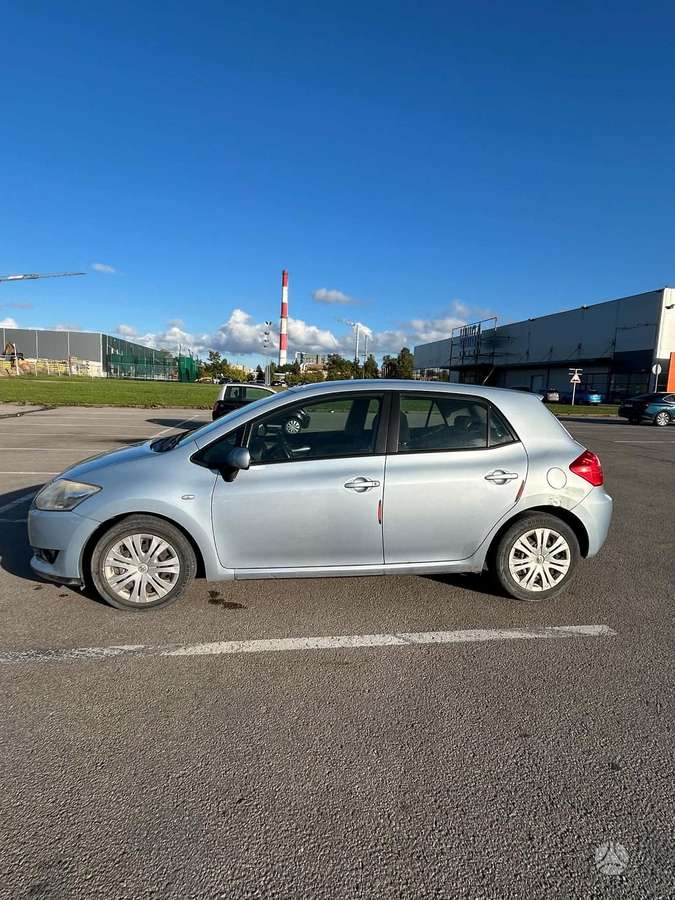 Toyota Auris - 5
