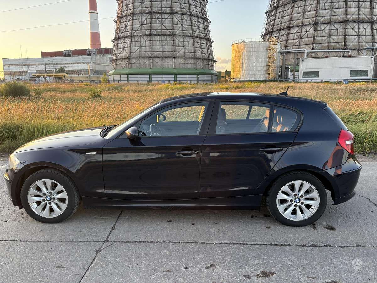 BMW 118, 2.0 l., hatchback
