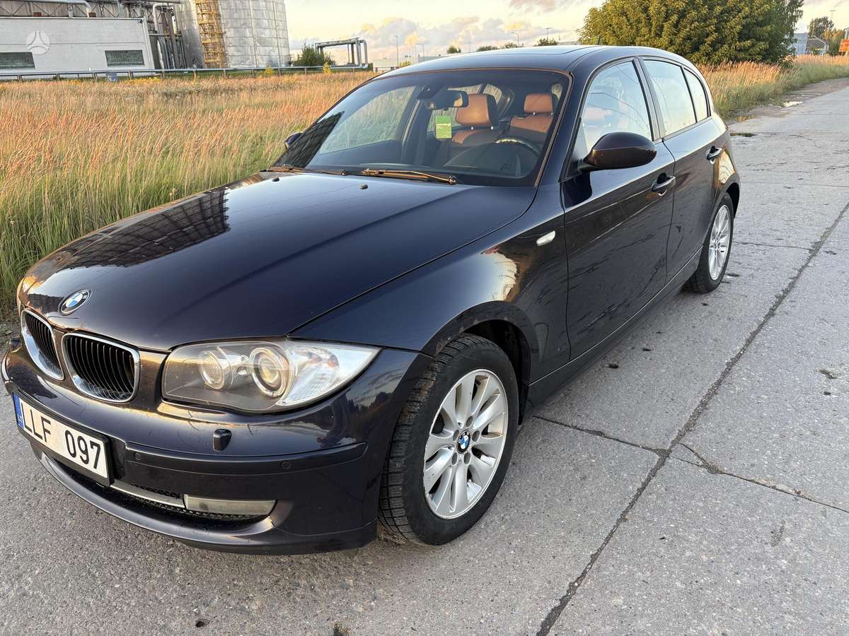 BMW 118, 2.0 l., hatchback