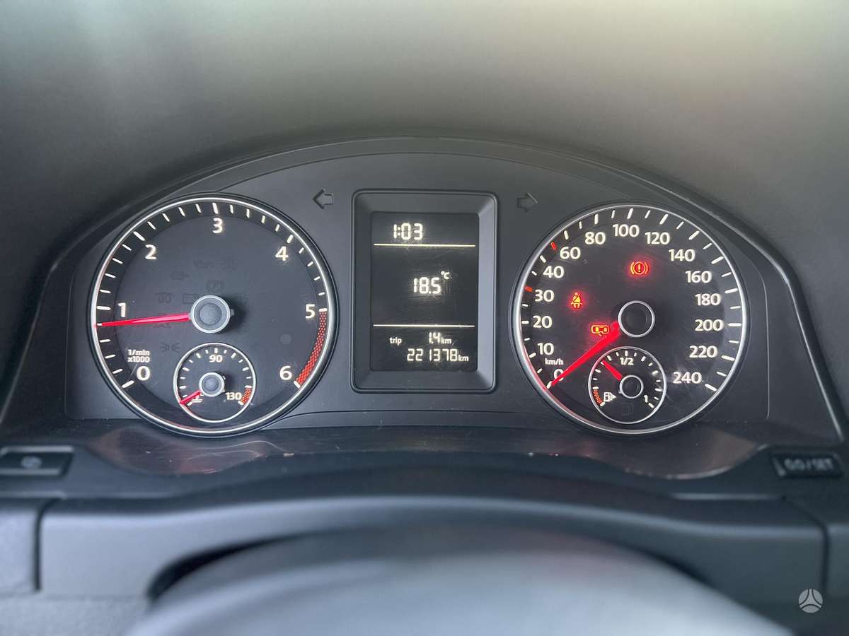 Volkswagen Golf Plus - 12