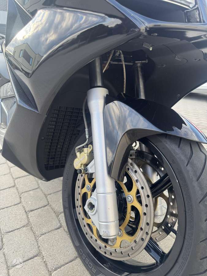 Aprilia SRV 839cc, мотороллеры / мопеды