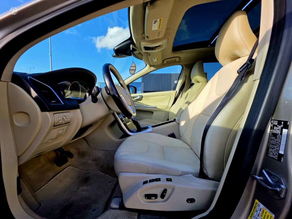 Volvo XC60 - 12