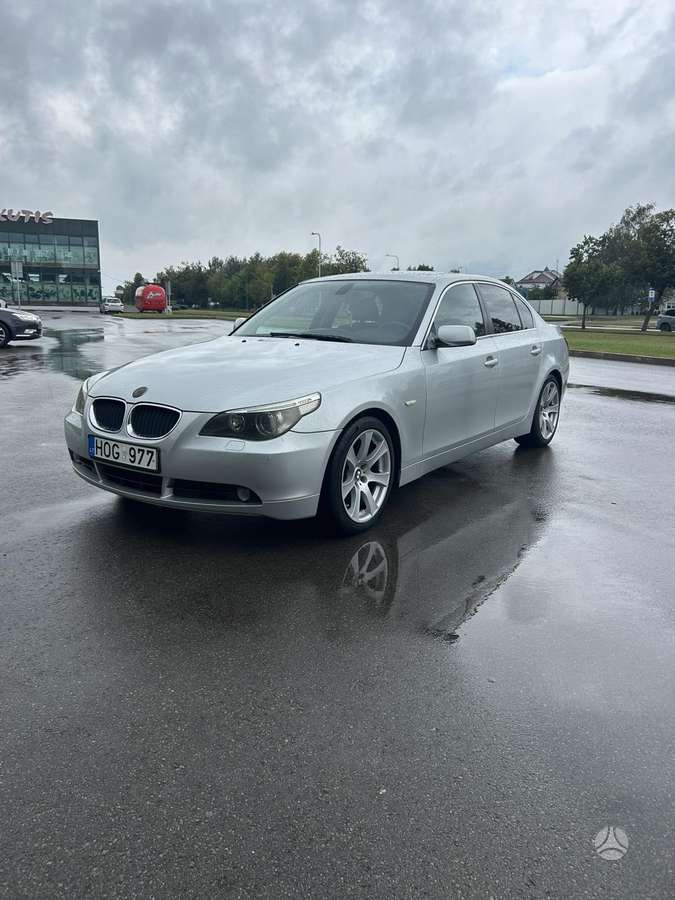 BMW 525, 2.5 l., Седан