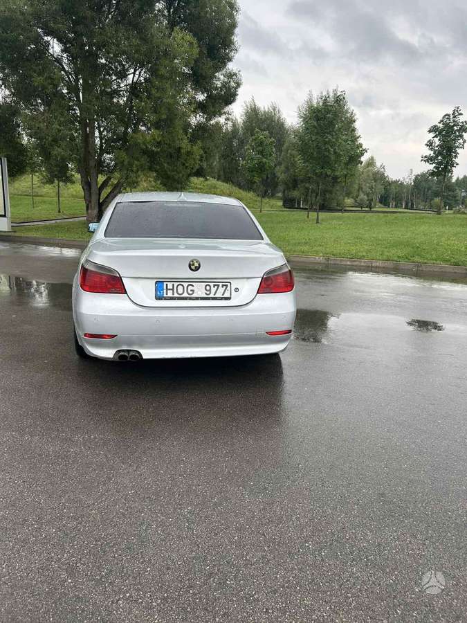 BMW 525, 2.5 l., Седан
