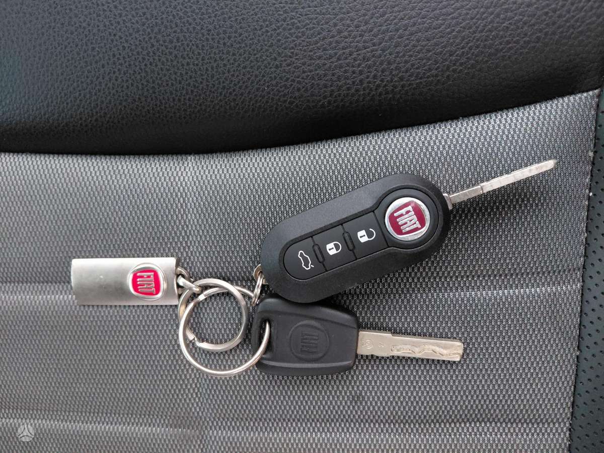 Fiat 500, 1.3 l., hatchback