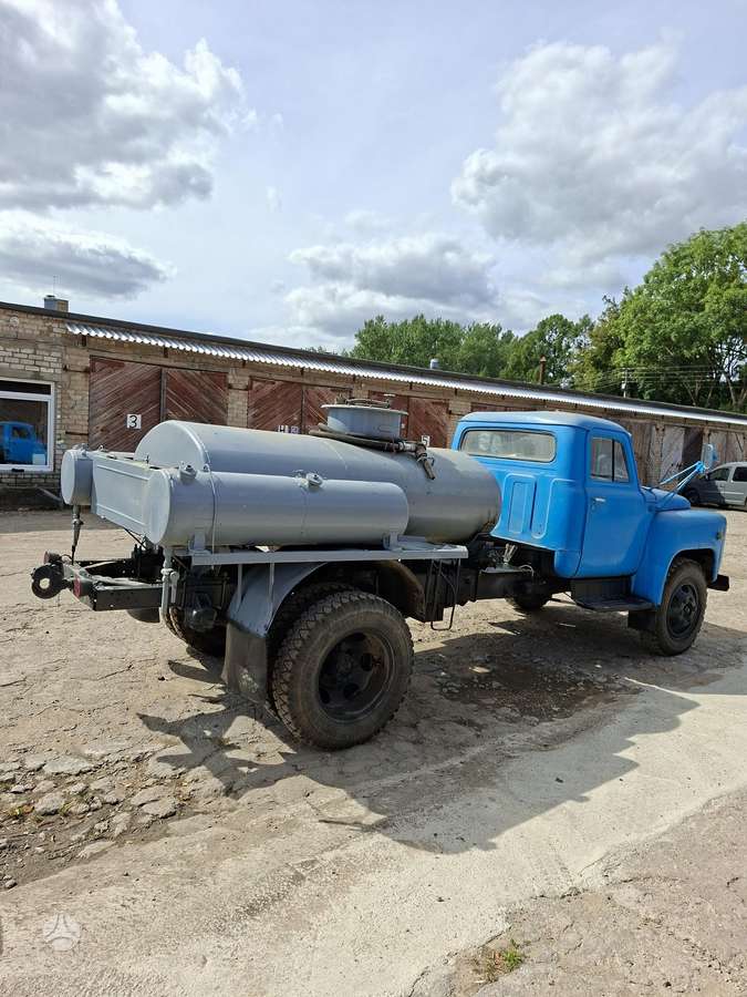 GAZ 52, autocisternos