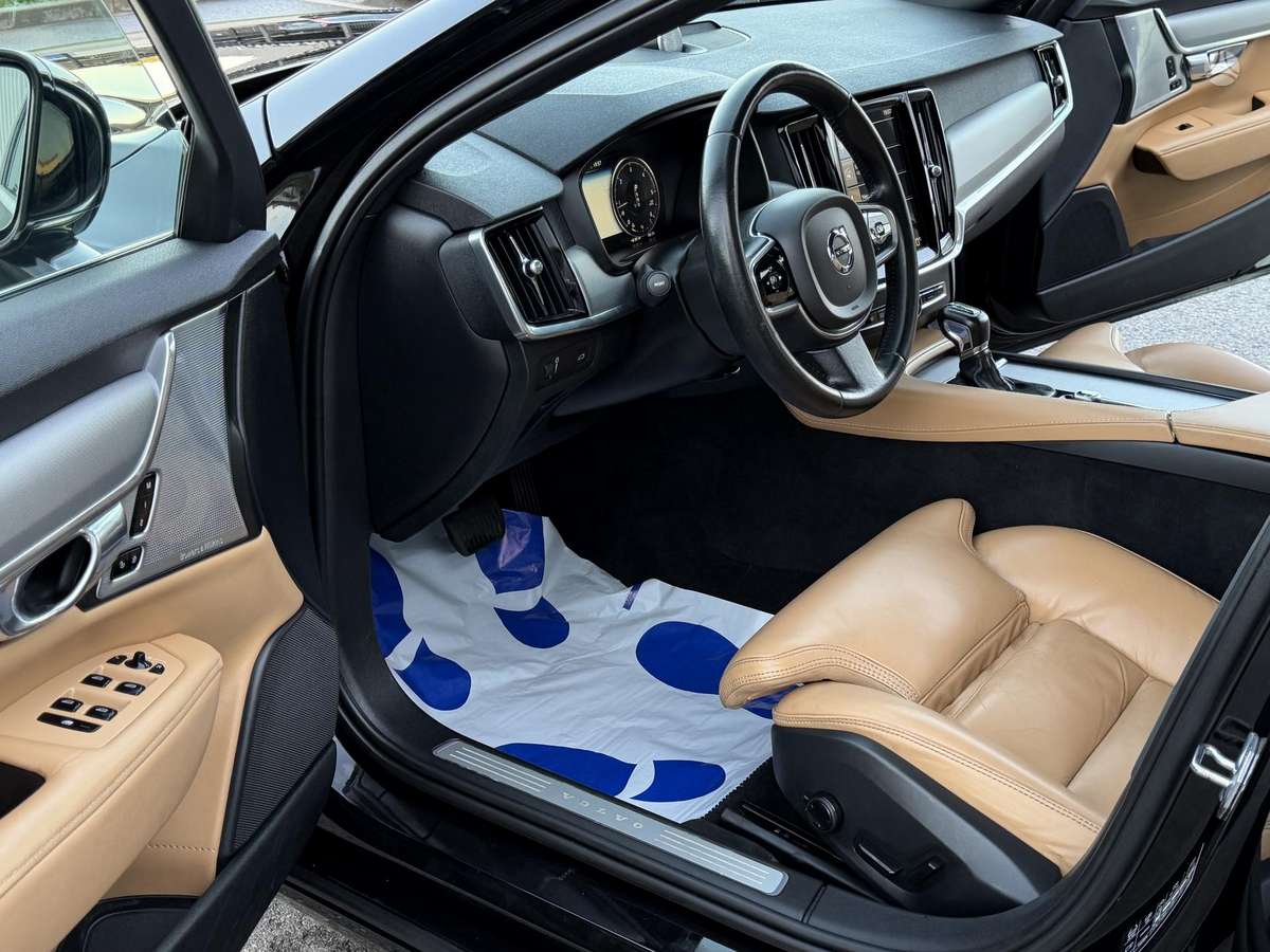 Volvo V90, 2.0 l., Универсал