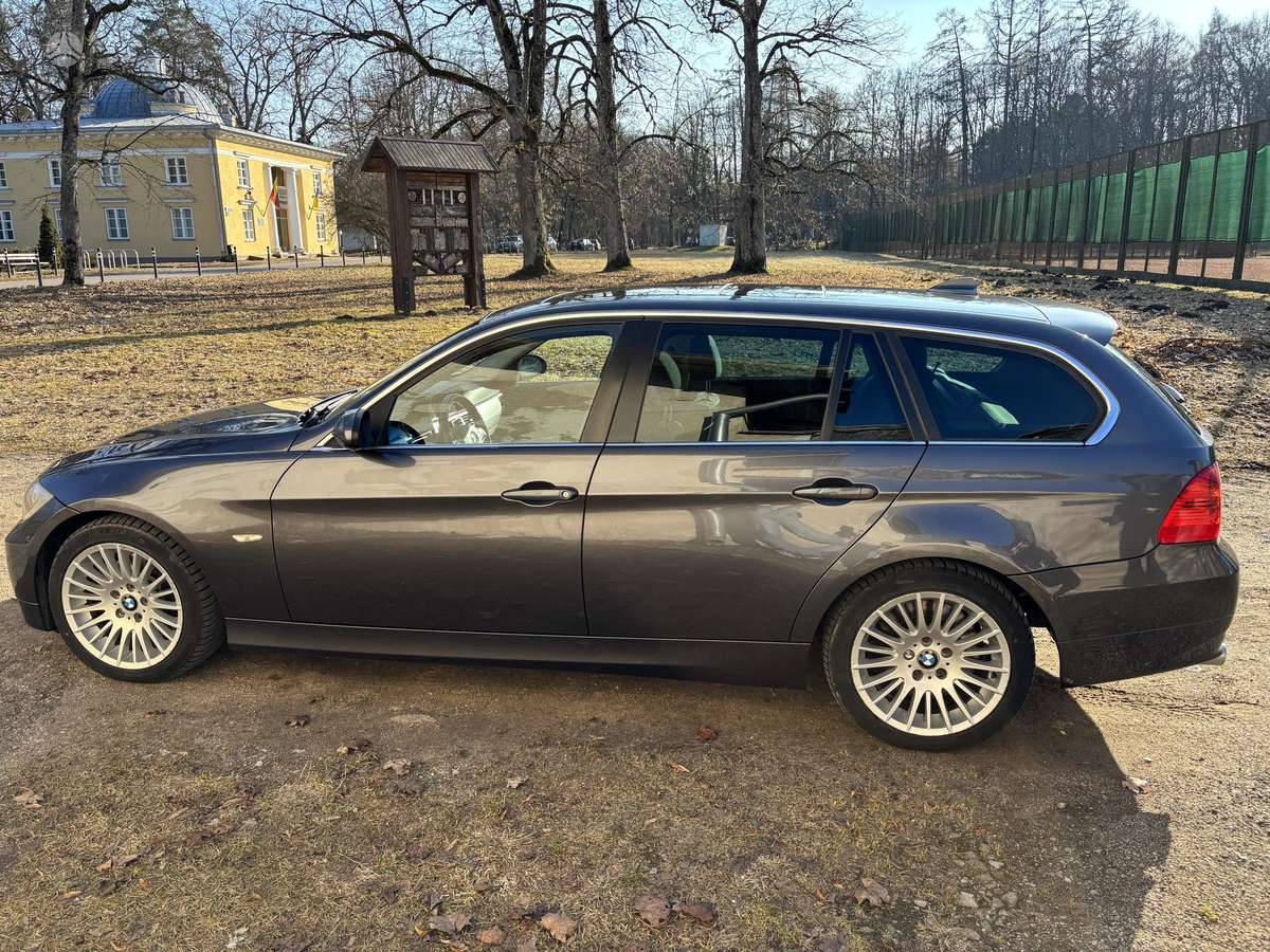 BMW 330, 3.0 l., Универсал
