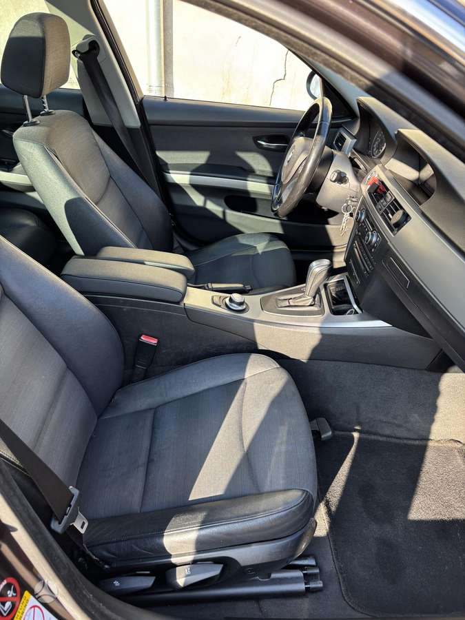 BMW 330, 3.0 l., Универсал