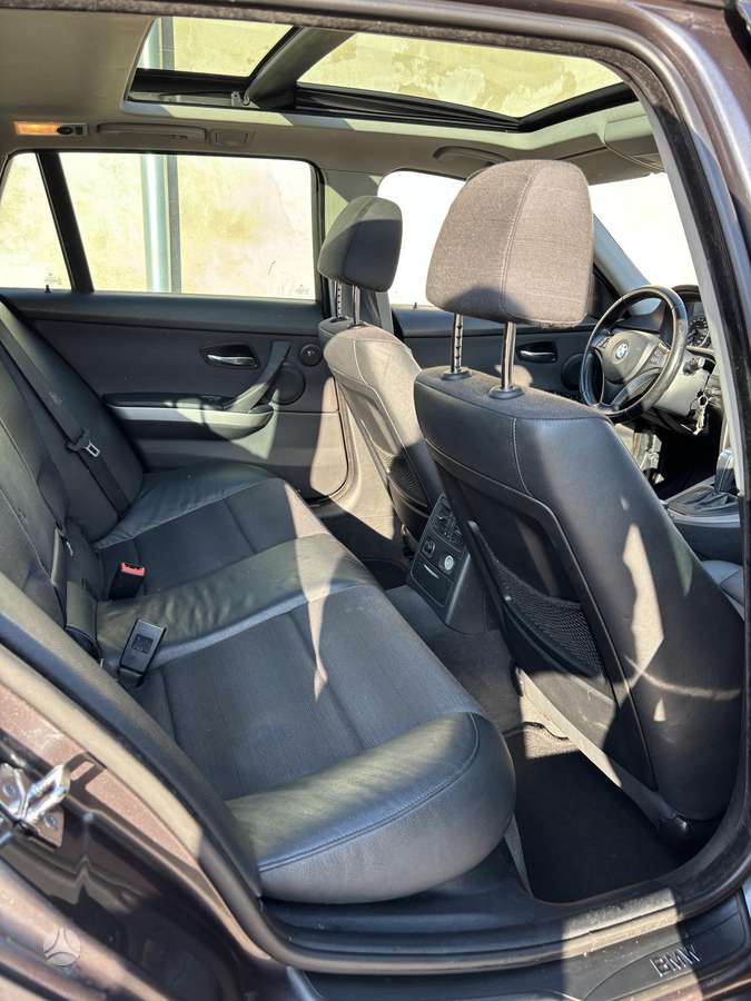 BMW 330, 3.0 l., Универсал