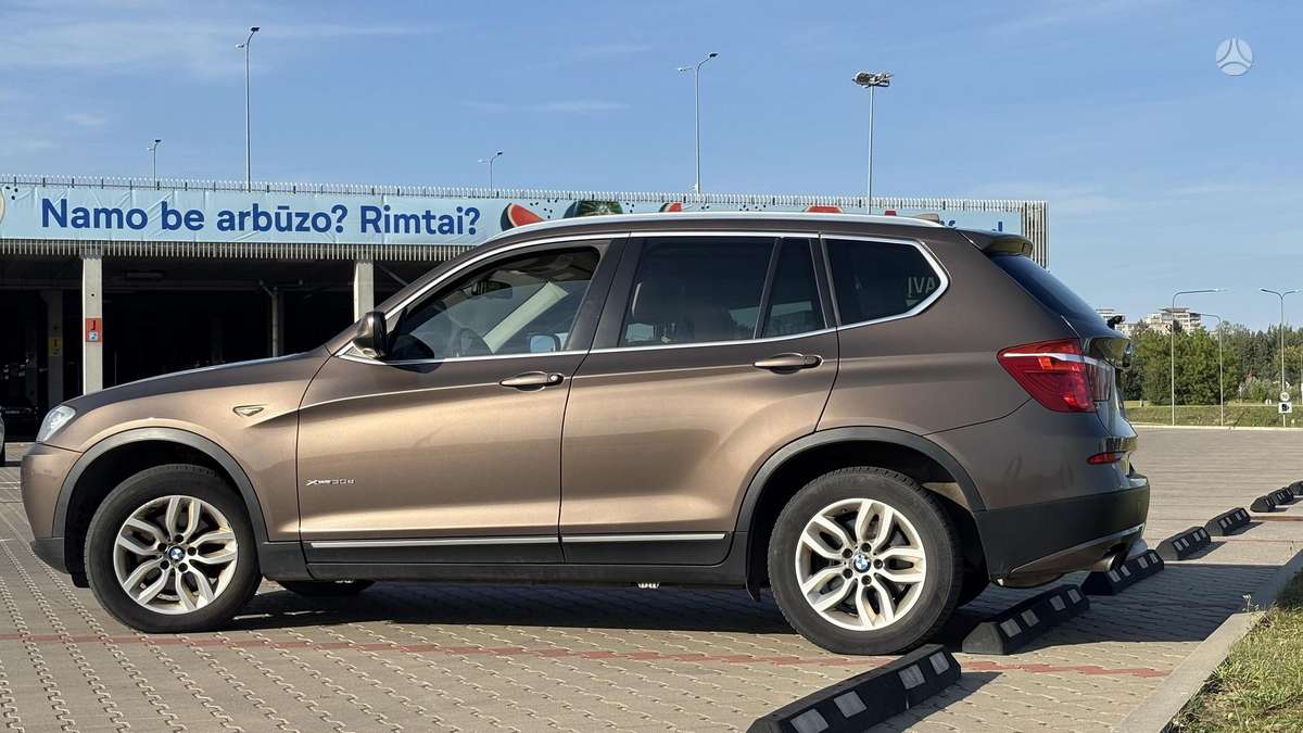 BMW X3, 3.0 l., off-road / crossover